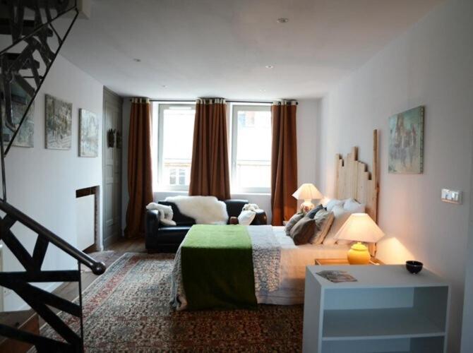 48 Urban Suites Dun-le-Palestel Rom bilde